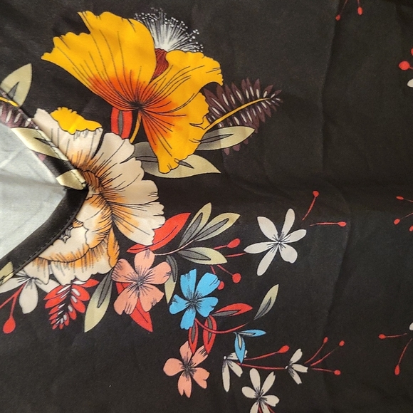 Fashion Tunic Top - Picture 3 of 4